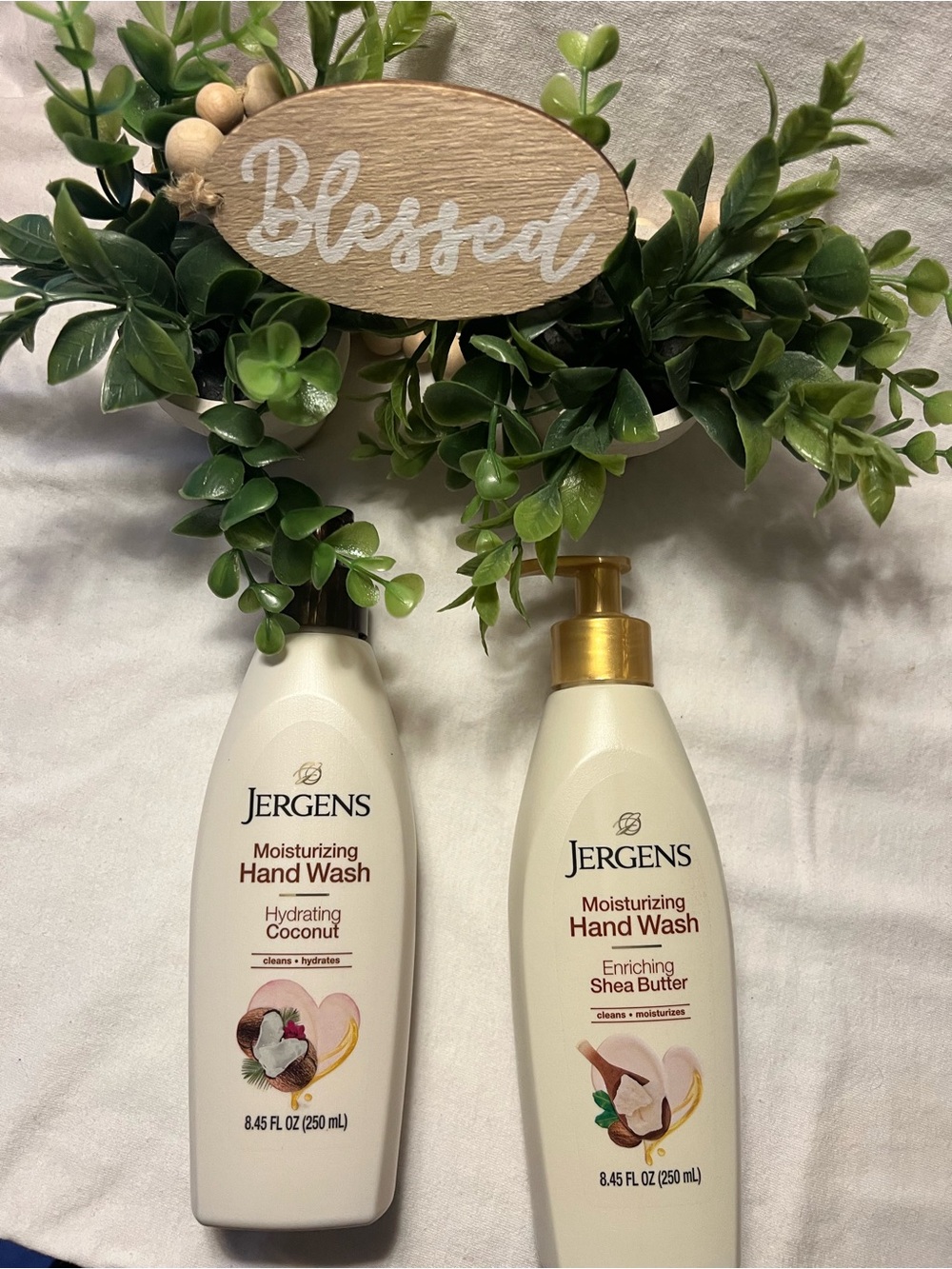 Jergens Moisturizing Hand Wash - Hydrating Coconut & Shea Butter (Cream)